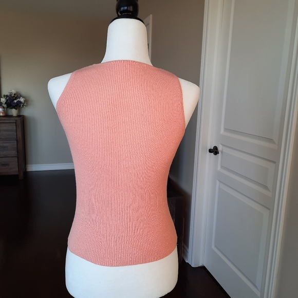Tristan Coral Sleeveless Top Size Small - Picture 2 of 4